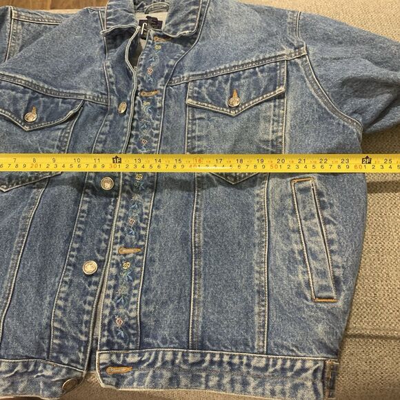 Gap Vintage Trucker Jacket Denim Embroidered Floral Details - Womens 8 - Picture 10 of 12